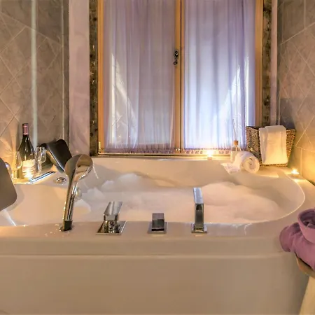 Horská chata Beautiful Chalet In With Private Terrace Comeglians