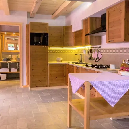 Beautiful Chalet In With Private Terrace Horská chata